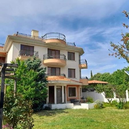 Villa B&B Varna Exteriör bild