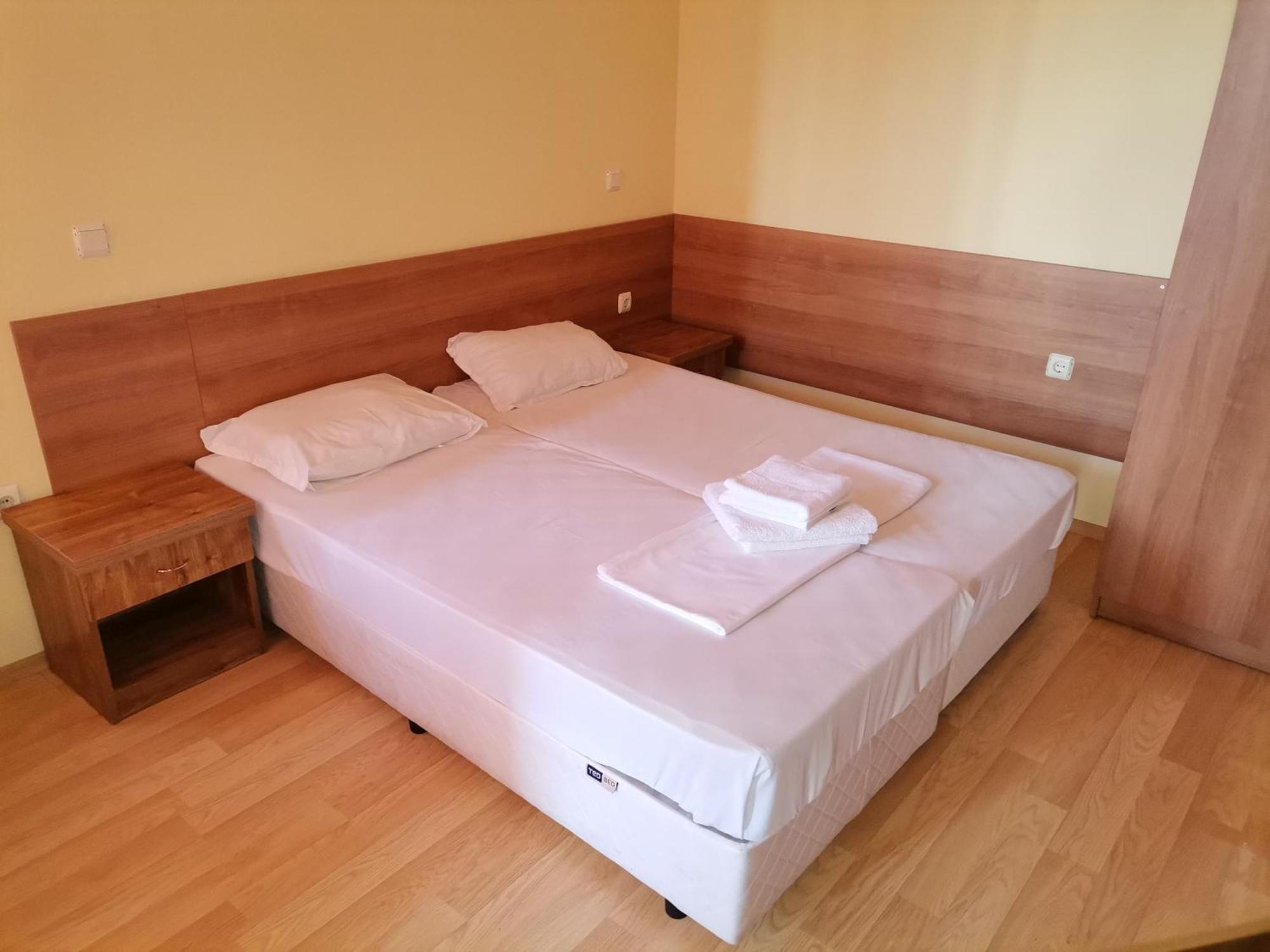 Villa B&B Varna Exteriör bild