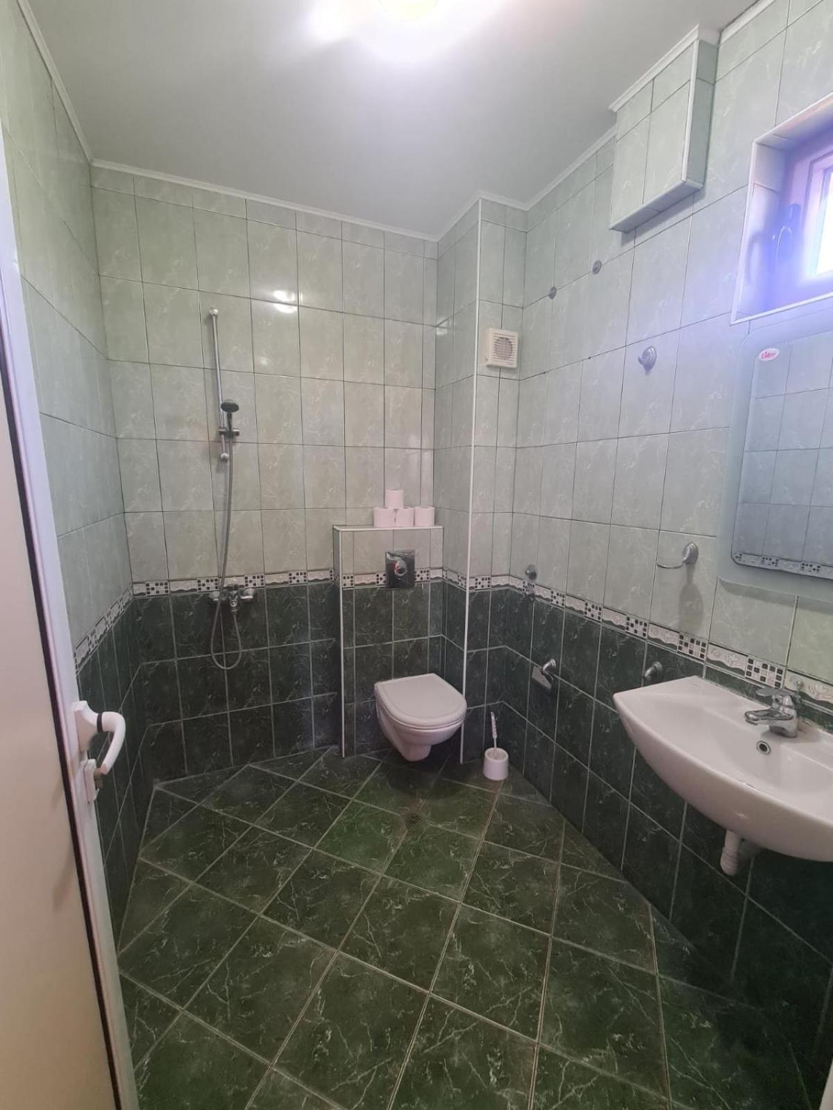 Villa B&B Varna Exteriör bild